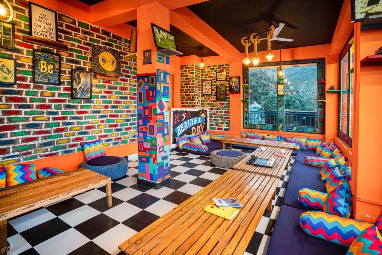 Flyaway Hostel Мак-Леод-Гейндж Экстерьер фото